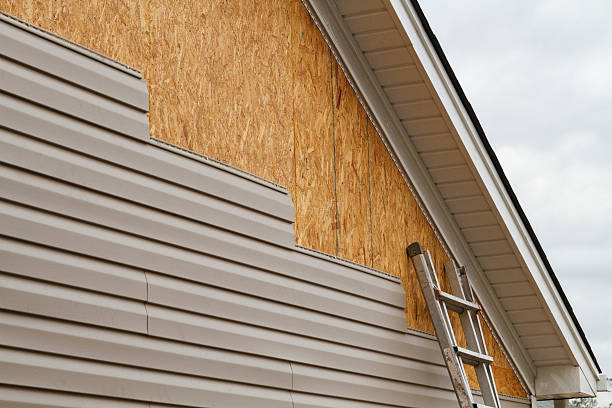 24/7 Emergency Vinyl Siding experts in Aurora, IN